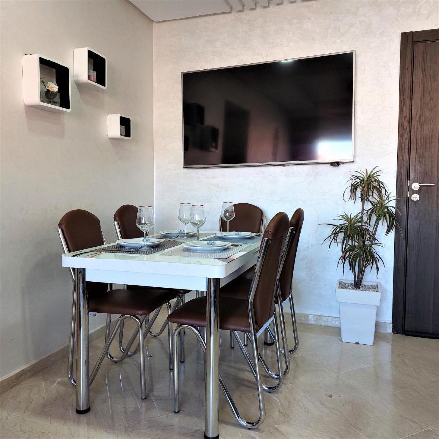 Appartement Pour Familles En Residence Avec Piscine Et Wifi Marrakesh Exterior photo